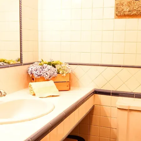 بيت للعطل Holiday Home Flusshaus - Casas Do Rio Tora By Interhome اركوس دي فالديفيز